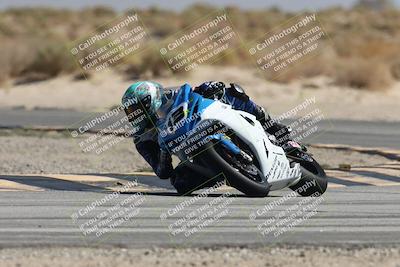 media/Oct-04-2025-CVMA (Sat) [[408bcdd6e4]]/Race 4-Formula Middleweight (Holeshot)/